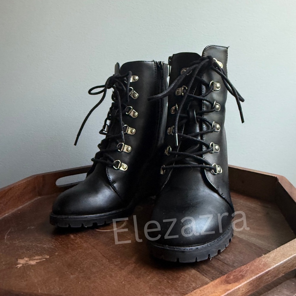 Diba Black Heeled Boots 7.5